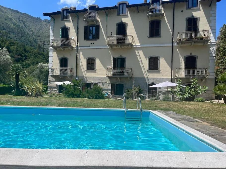 Mare E Monti A 9 Apartment Airole Exterior foto
